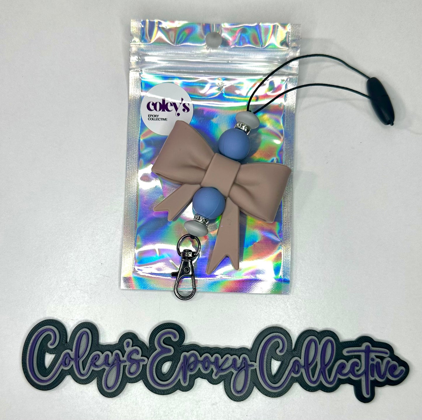 Cream & Slate Blue Medium Bow