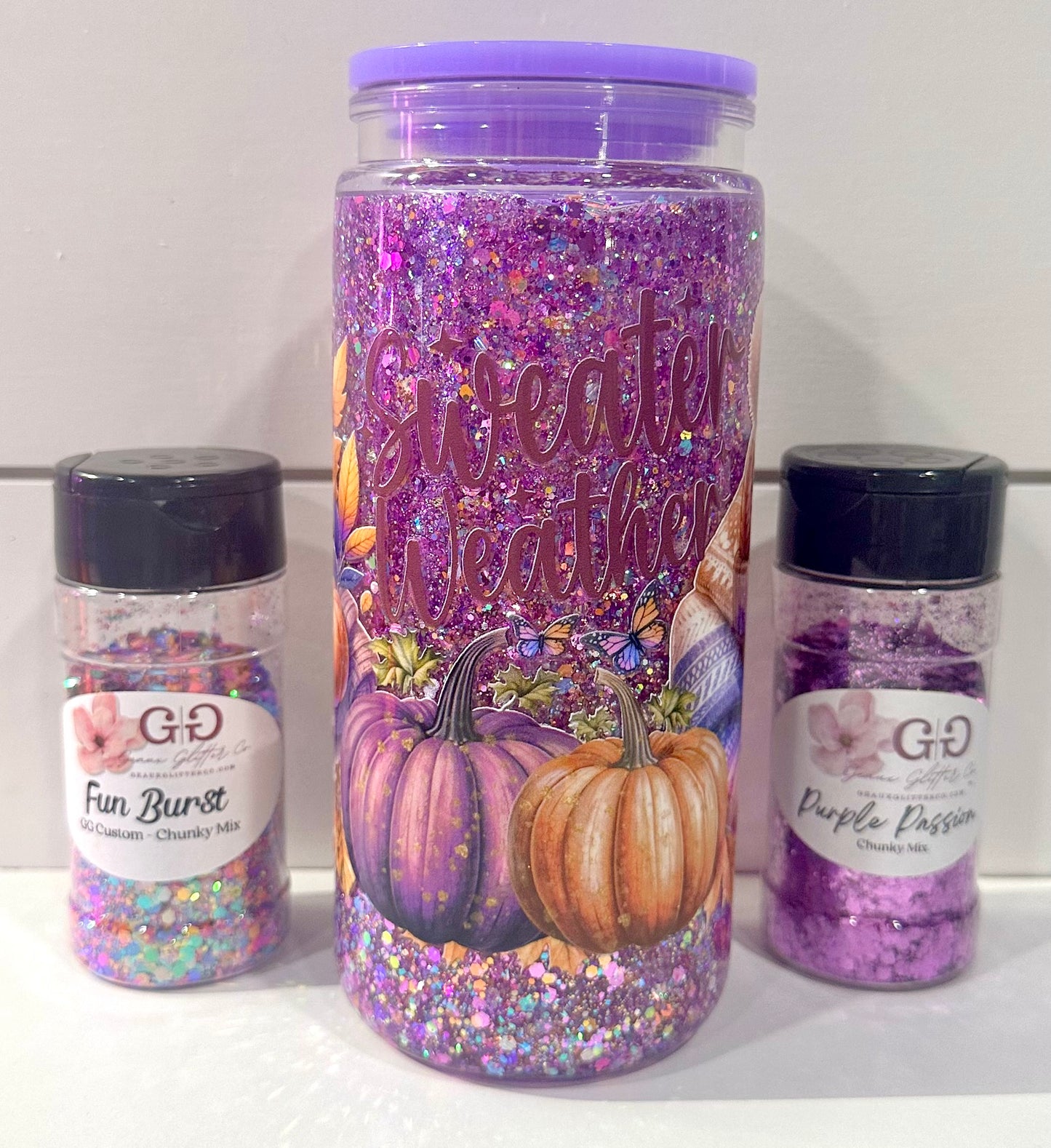 Sweater Weather 20oz Acrylic Snowglobe