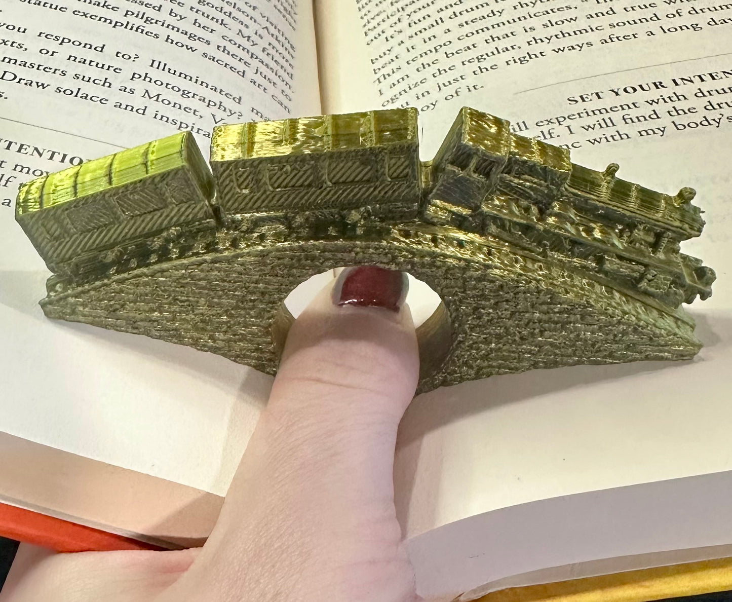 HP Train Page Holder